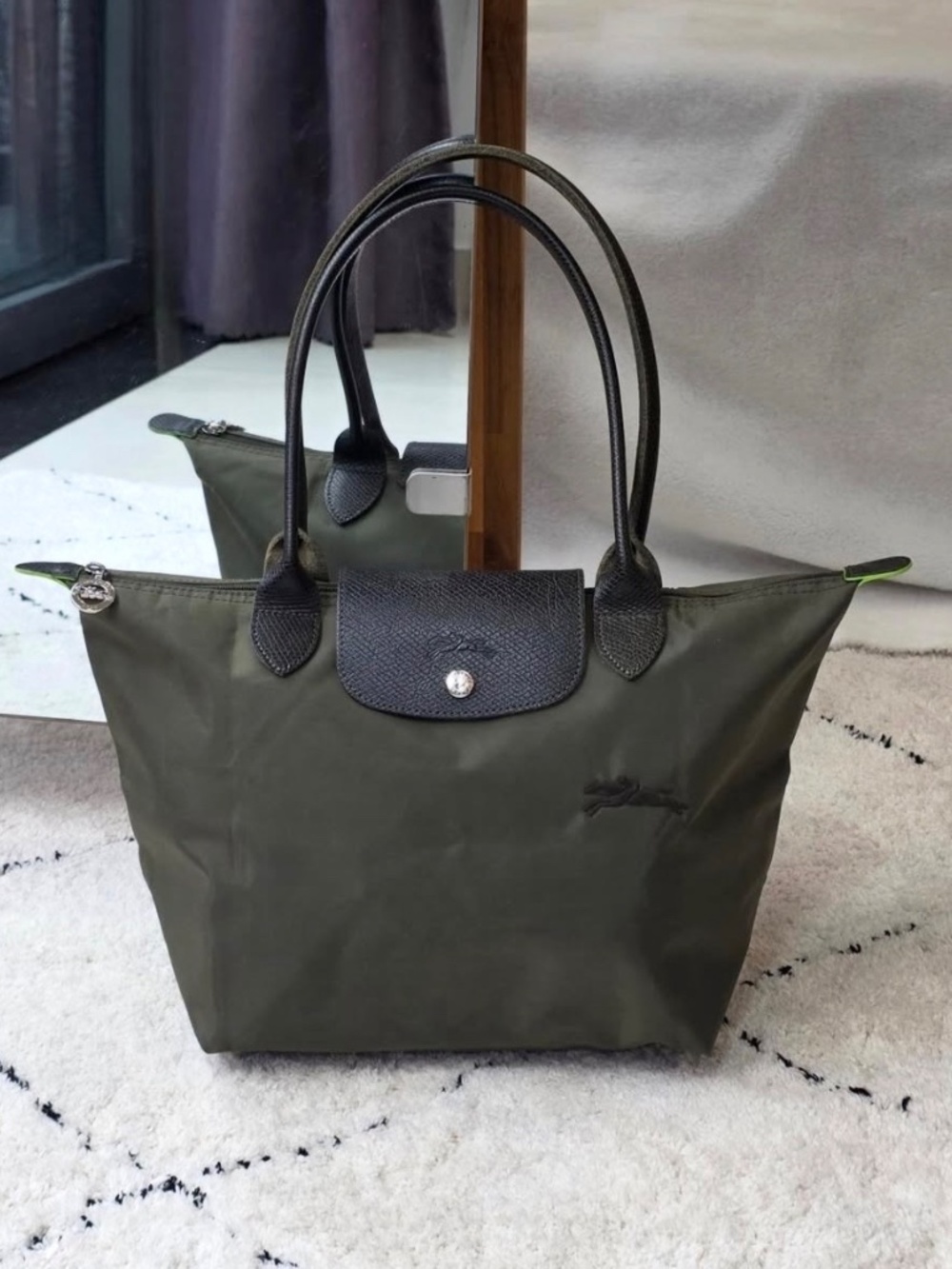 🌿NWT Forest green Longchamp Large - Picture 2 of 8